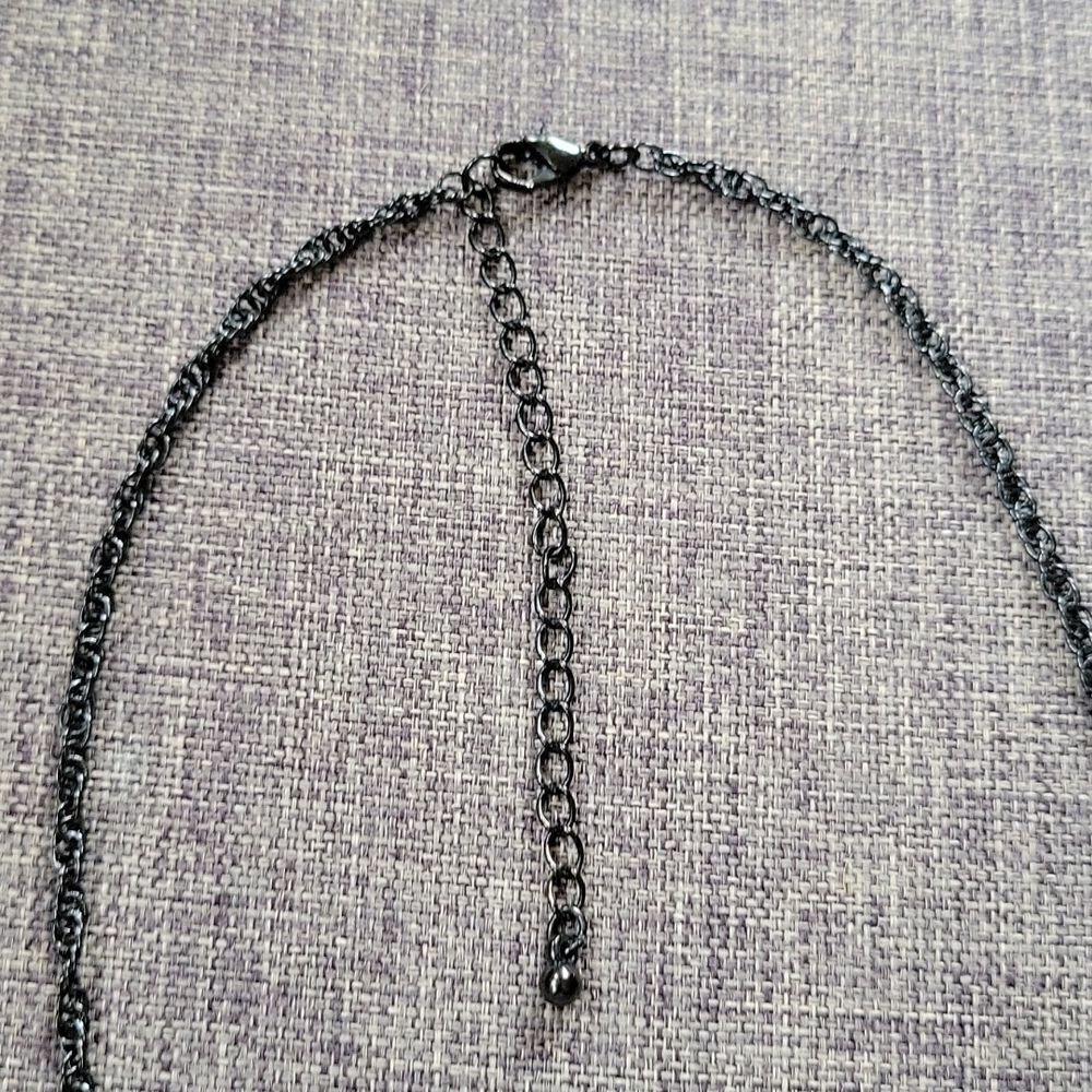 Pearl Tassel Necklace On Black Chain - Picture 5 of 5